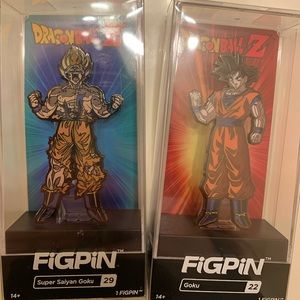 FIGPIN SUPER SAIYEN GOKU AND GOKU